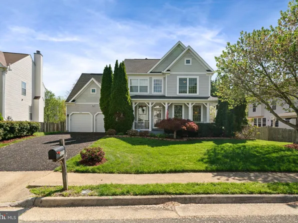 9276 Matthew Dr, Manassas Park, VA 20111