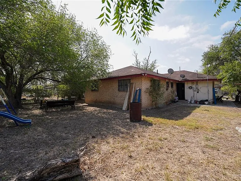 2803 Minnie Ave — Photo 24