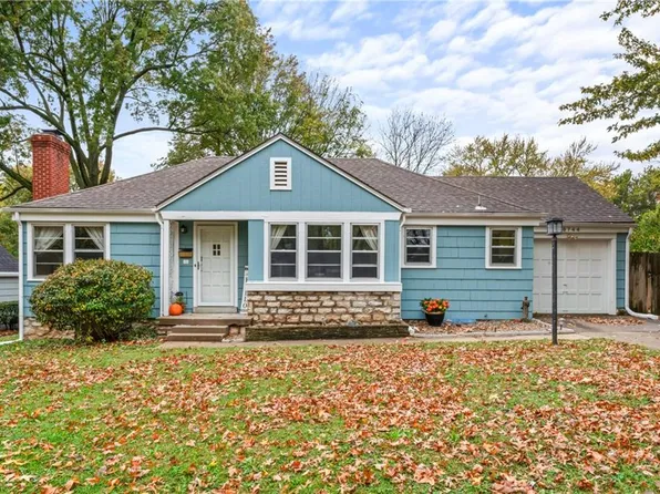 8744 Virginia Ln, Kansas City, MO 64114