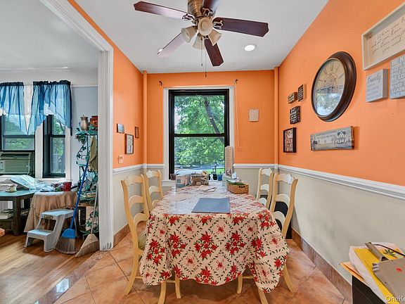 5th image of 240 Bronxville Road #C1