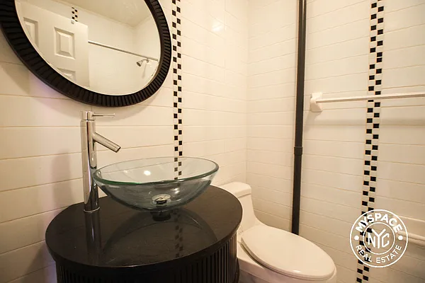 Rented by MySpaceNYC | media 10