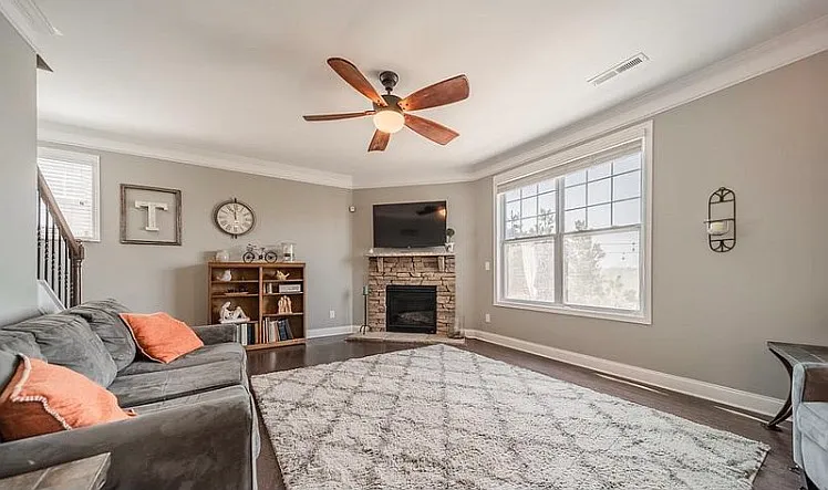 11060 Hat Creek Ln — Photo 6