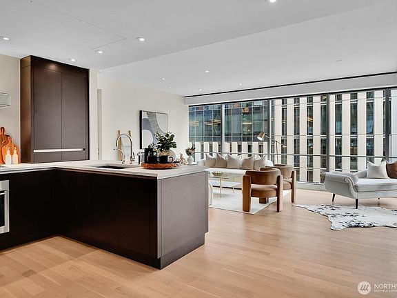 4th image of 99 Union Street #1205