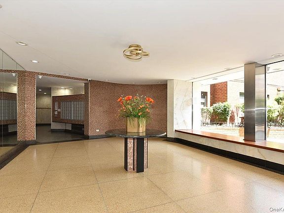 4th image of 2680 E 19th Street #2S
