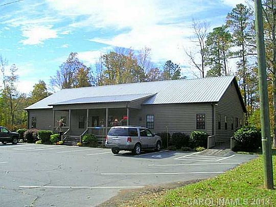 2nd image of 925 Ophir Ave