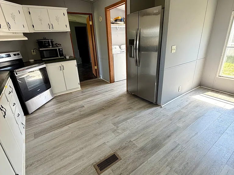 310 Sunny Acres Rd — Photo 4