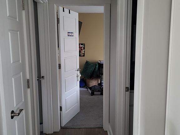 4th image of 5015 Sterling Rd