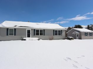 95 Sumner Rd, Leeds, ME 04263