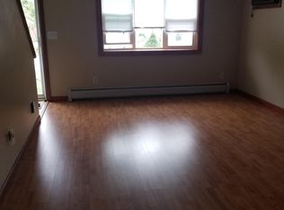 18 Radner St, Springfield, MA 01129