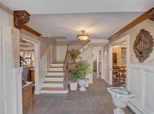 85 Dix Hills Rd, Huntington, NY 11743