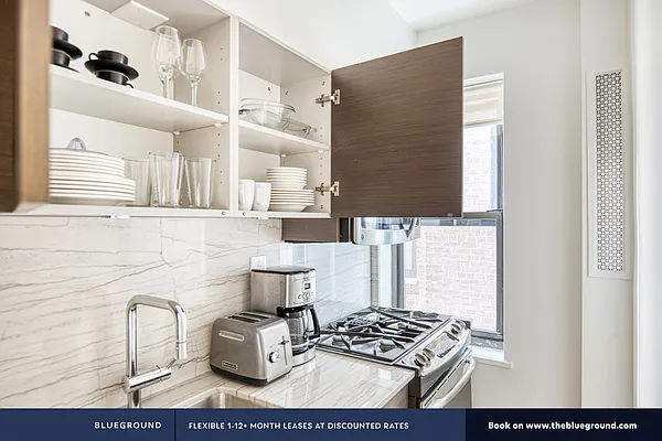 Rented by The Blueground | media 28