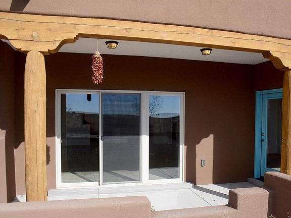 2nd image of 2401 Stieglitz Dr SE