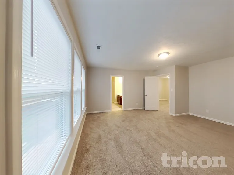 3338 Deerbrook Dr — Photo 9