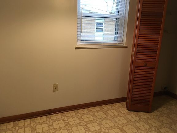 4th image of 5650 Grapevine Dr