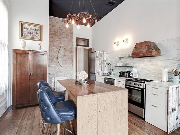 5th image of 2827 Saint Thomas St #29