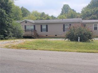 690 Cook Rd, Rural Hall, NC 27045