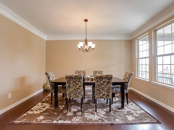 4th image of 217 Foxley Ct
