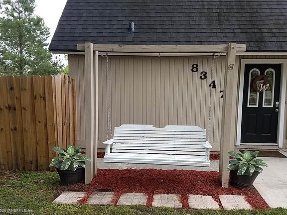 4th image of 8347 Coralberry Ln