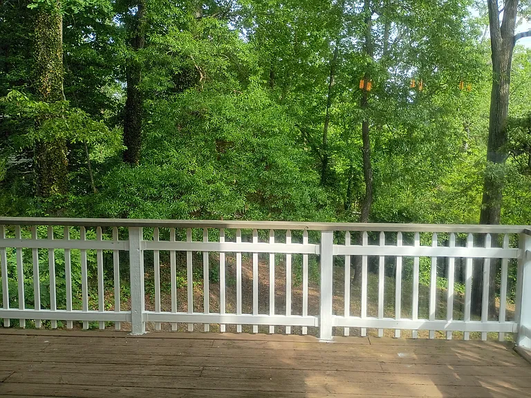607 Overhill Dr — Photo 11