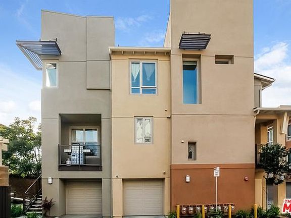 2nd image of 5410 W 149th Pl Unit 16