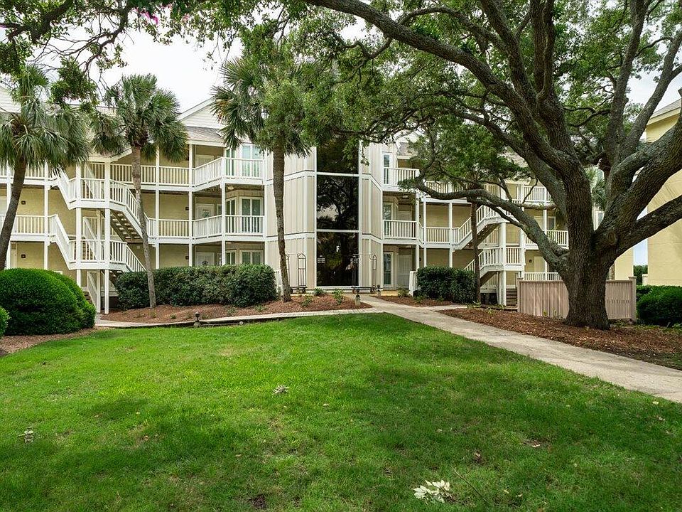 1st image of 9000 Palmetto Dr #F-204
