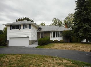 288 Butler Dr, Pittsford, NY 14534