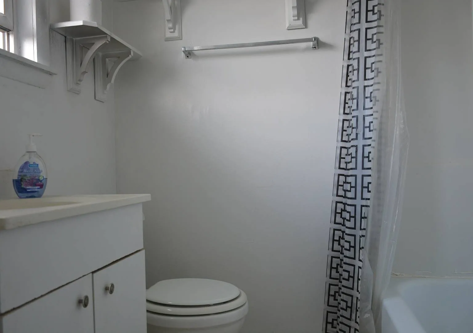 1 bed, 1.0 bath, 550 sqft, $1,500 — Photo 3