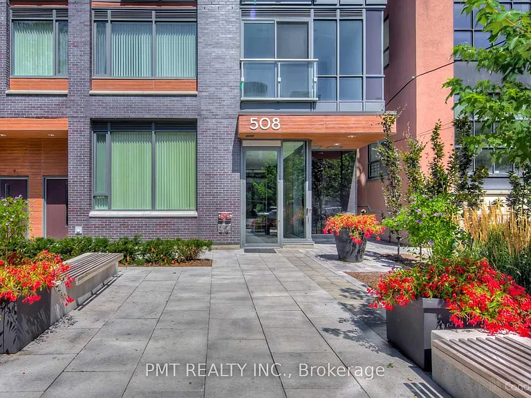 508 Wellington St W #709 — Photo 1