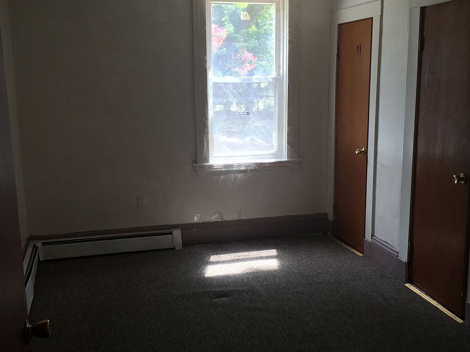 2nd image of 4368 Washington St #1
