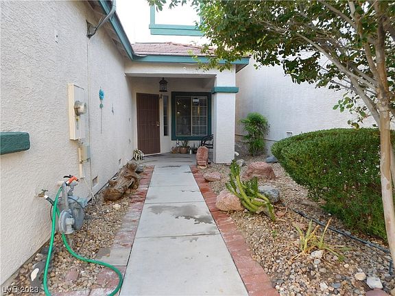 2nd image of 4011 Radbourne Ave