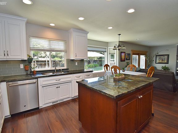 2nd image of 6735 Pearl Pl