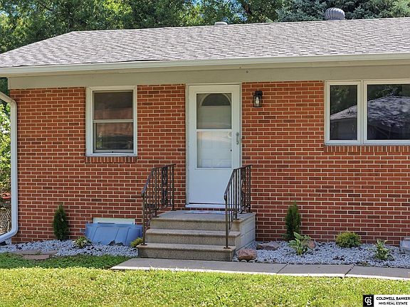4th image of 840 N 58th St