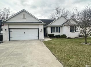 945 Santa Fe Ct, Temperance, MI 48182