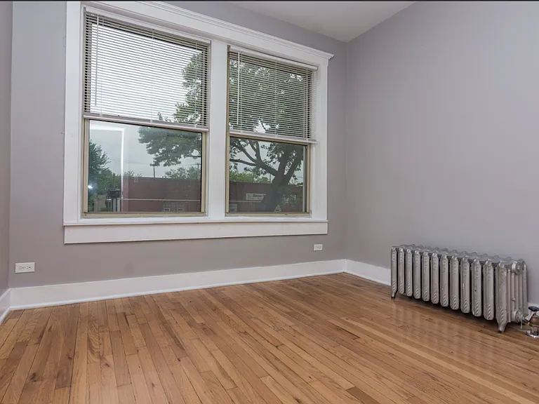6901 S Prairie Ave — Photo 6