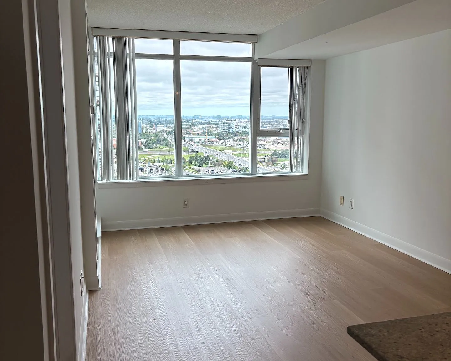 2 bed, $2,350 — Photo 4