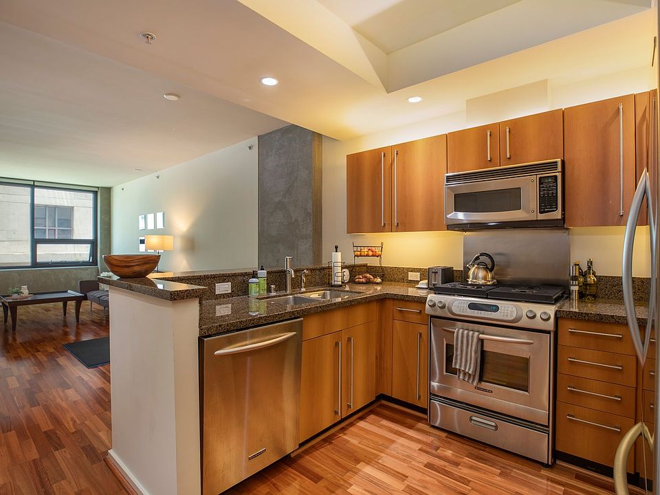 1st image of 350 11th Ave Unit 423