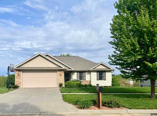 1518 Morgan Dr, Nebraska City, NE 68410