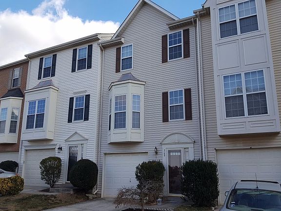2nd image of 569 Tuliptree Sq NE