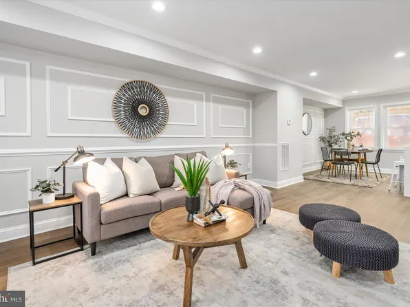 808 N Augusta Ave, Baltimore, MD 21229