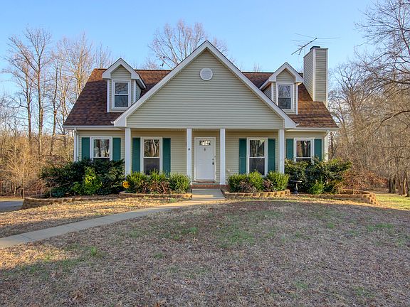 2nd image of 106 Kayla Ct