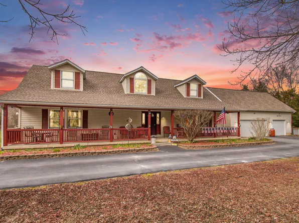 8050 Roepke Ct, Gregory, MI 48137