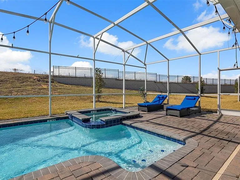 9084 Sommerset Hills Dr — Photo 35