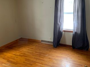 905 S 3rd St, Fairfield, IA 52556