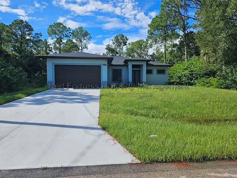 3 bed, 2.0 bath, 1887 sqft, $1,940 — Photo 1