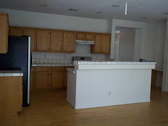3rd image of 330 John Henry Dr #0