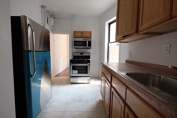 Rented by Keller Williams NYC | media 20