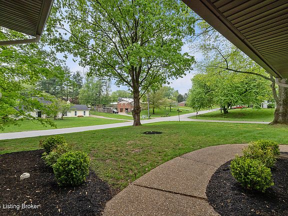 5th image of 13304 River Bluff Ct