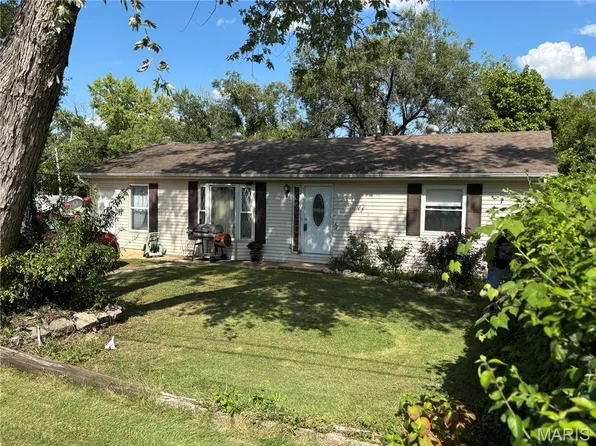 1790 Franklin Dr, Saint Clair, MO 63077