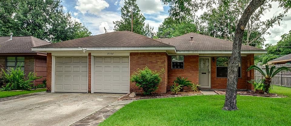 1st image of 2102 Woodvine Dr