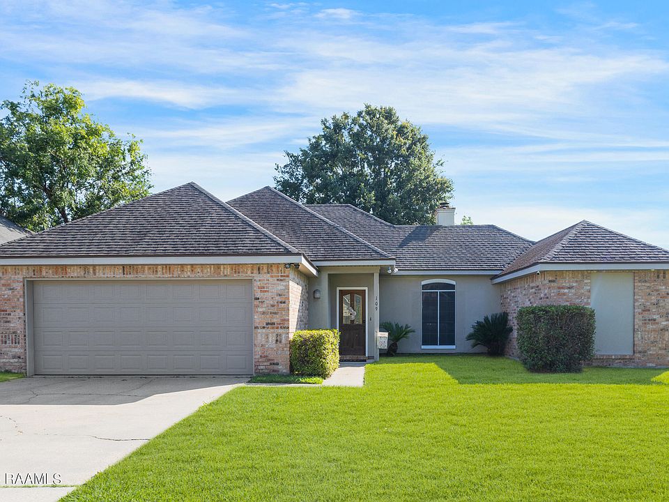 1st image of 109 Shady Park Dr